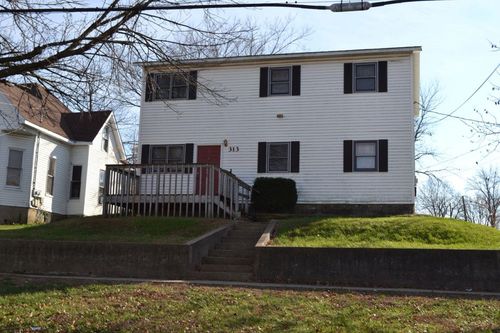 313 W Cherry St, Carbondale, IL, 62901-2719 | Card Image