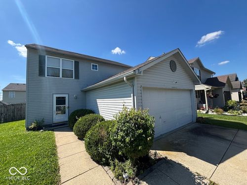 11417 Smoothbark Dr, Indianapolis, IN, 46235-4982 | Card Image