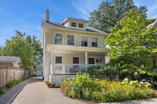 7911 Oak Ave, River Forest, IL, 60305-1703 | Card Image