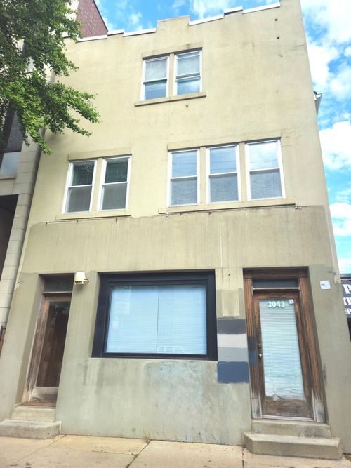 2-3043 N Ashland Ave, CHICAGO, IL, 60657-3035 | Card Image