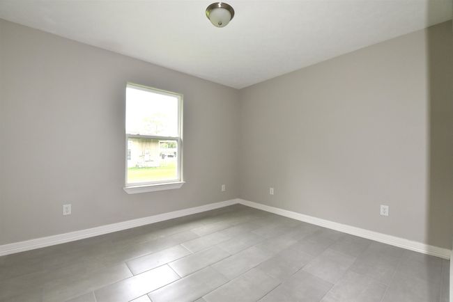2505 Avenue F, House other with 5 bedrooms, 3 bathrooms and null parking in Nederland TX | Image 15