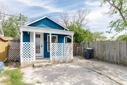 620 Eleanor St, Corpus Christi, TX, 78405-2515 | Card Image