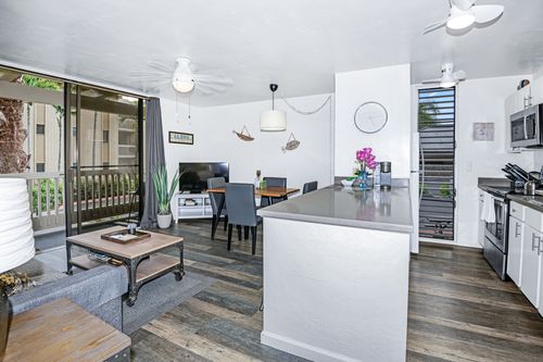 174-76-6233 Alii Dr, Kailua Kona, HI, 96740-2323 | Card Image