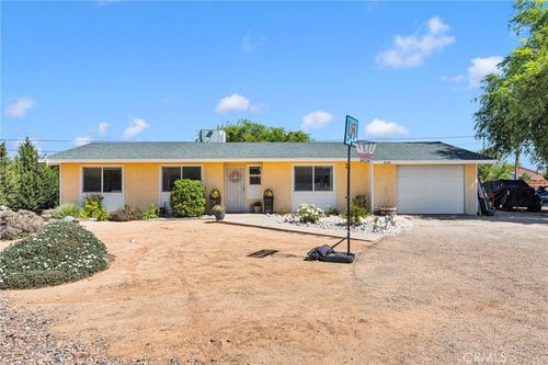 21110 Multnomah Rd, Apple Valley, CA, 92308-6986 | Card Image