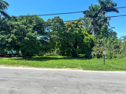 197 W Main St, PAHOKEE, FL, 33476-2112 | Card Image