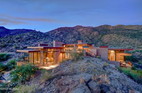 6830 N Hole In The Wall Way, Tucson, AZ, 85750-0713 | Card Image