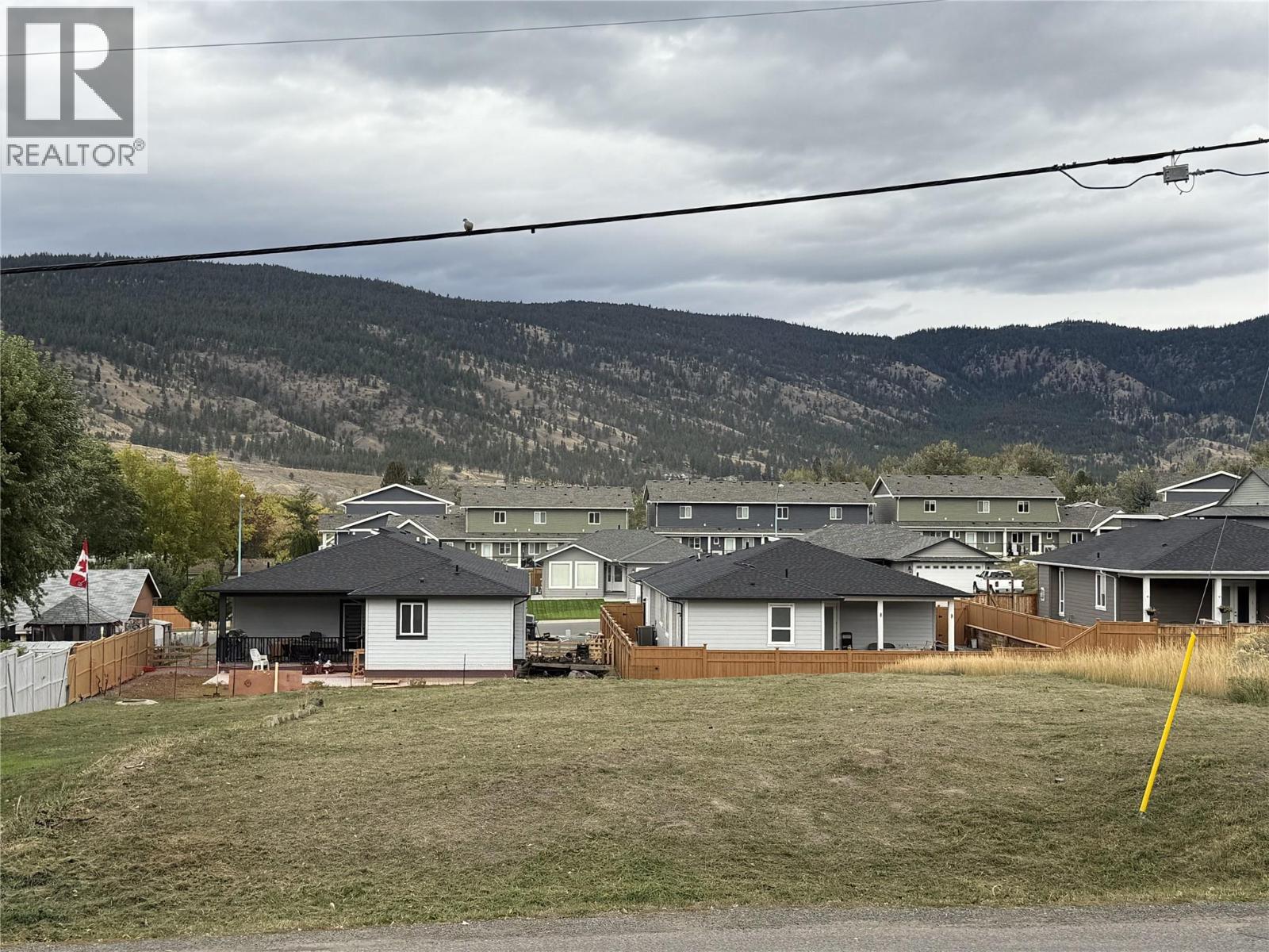 Land in Merritt