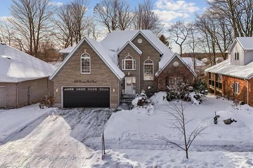 629 Burning Bush Rd, Waterloo, ON, N2V2C4 | Card Image