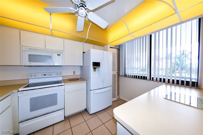 APT-2C - 4203 Bay Beach Ln, Condo with 2 bedrooms, 2 bathrooms and null parking in FORT MYERS BEACH FL | Image 9