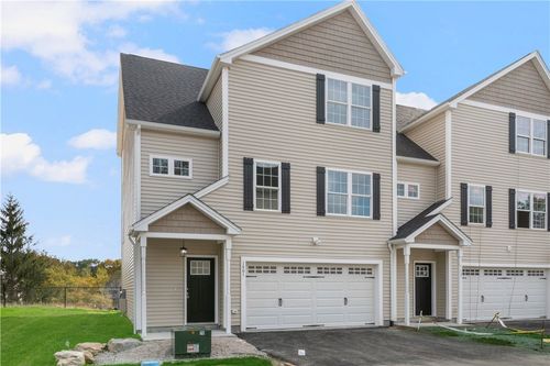 1401 Hunting Hill Dr, Cumberland, RI, 02864 | Card Image