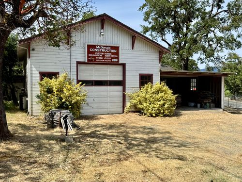 2693 Pleasant Valley Rd, Merlin, OR, 97532-9792 | Card Image