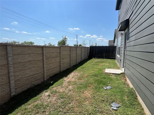 393 Soapstone Pass, House other with 4 bedrooms, 3 bathrooms and null parking in Maxwell TX | Image 27