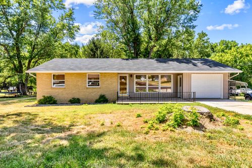 201 W Nellie Ave, Monett, MO, 65708-1007 | Card Image