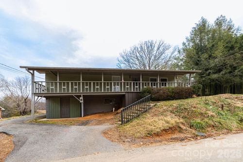 6 Overlook Cir, Asheville, NC, 28803-3208 | Card Image