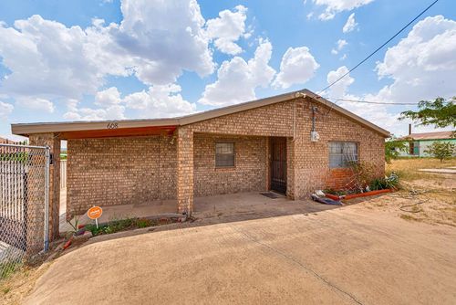 608 Ne 9th St, Big Spring, TX, 79720-1429 | Card Image