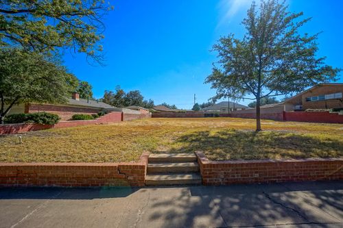 2009 Bedford Dr, Midland, TX, 79701-5708 | Card Image