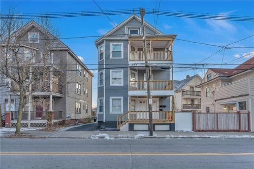 382 Orms St, Providence, RI, 02908-4918 | Card Image