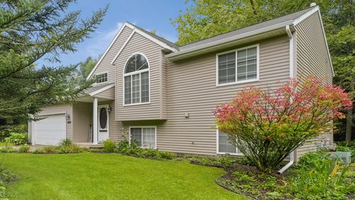 8655 Wildcat Run Dr Ne, Rockford, MI, 49341-7726 | Card Image