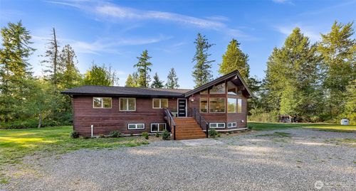 4104 Loomis Trail Rd, Blaine, WA, 98230-9785 | Card Image