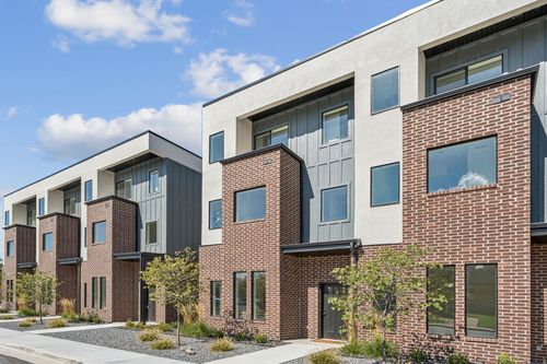 252 N Main St, Bountiful, UT, 84010-6136 | Card Image