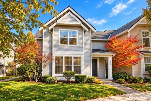 22634 Ne 4th Pl, Sammamish, WA, 98074-5018 | Card Image