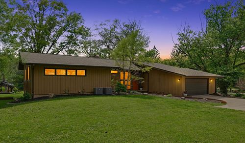 1010 Parkview Dr, Mahomet, IL, 61853-9327 | Card Image