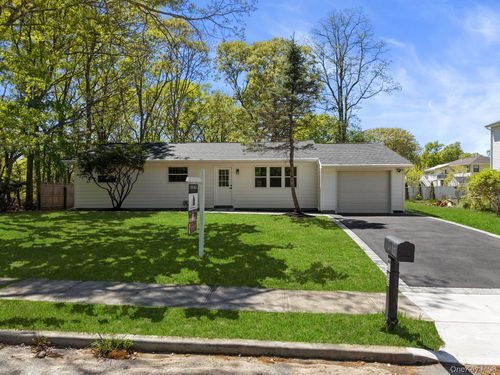 108 Avenue B, Holbrook, NY, 11741-1456 | Card Image