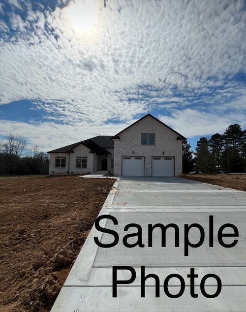 390 Young Ln, Pleasant View, TN, 37146-2401 | Card Image
