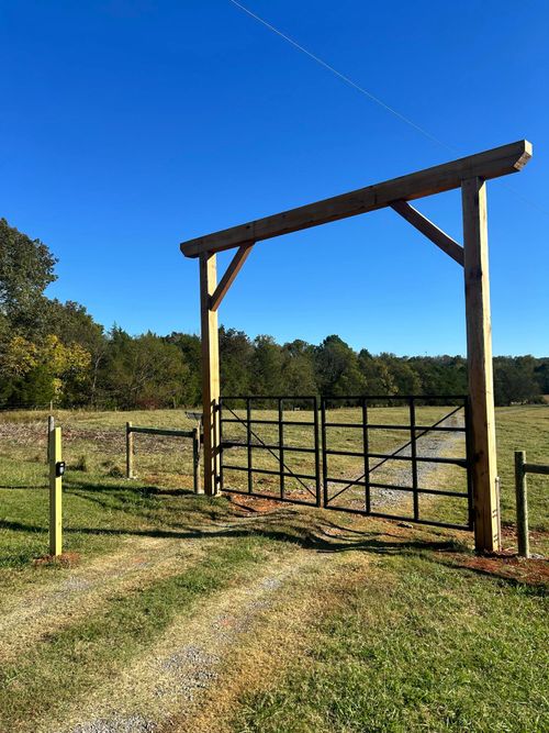 1527 Glass Mill Rd, Chickamauga, GA, 30707-3453 | Card Image