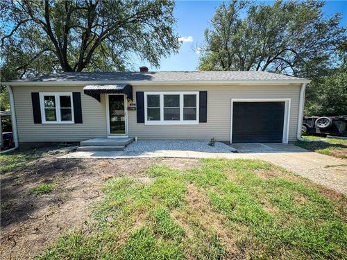 608 N Westwood Dr, Independence, MO, 64050-3243 | Card Image
