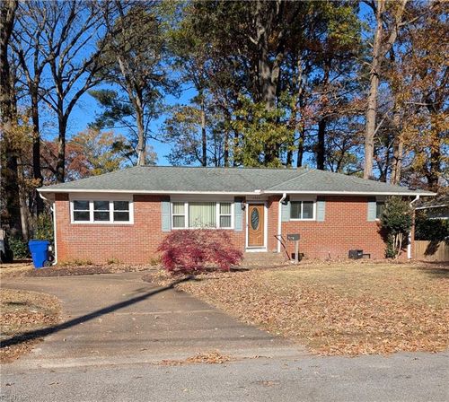 4924 Floral St, Virginia Beach, VA, 23462-5542 | Card Image