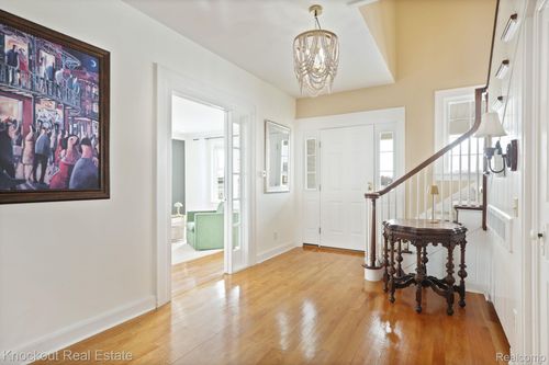 5383 Riverview Dr, Bridgeport, MI, 48722-9762 | Card Image