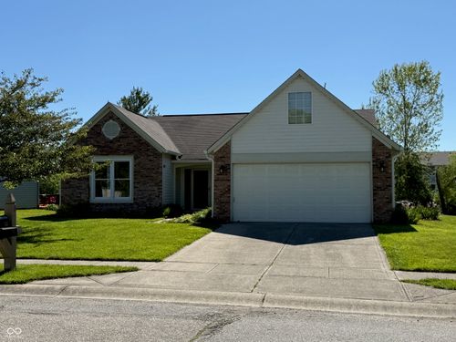 8551 Buffalo Ridge Dr, Indianapolis, IN, 46227-2887 | Card Image