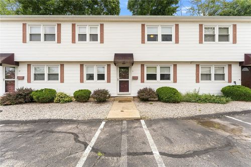 b11-27 Cowesett Ave, West Warwick, RI, 02893-3295 | Card Image