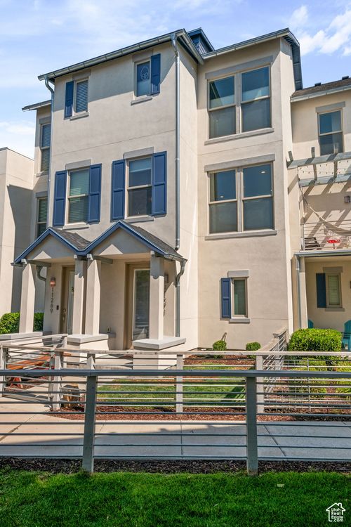 11271 S High Crest Ln, South Jordan, UT, 84009-5035 | Card Image