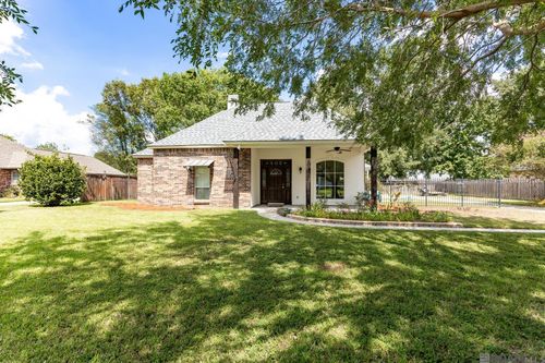 407 Gleason St, Brusly, LA, 70719-2565 | Card Image