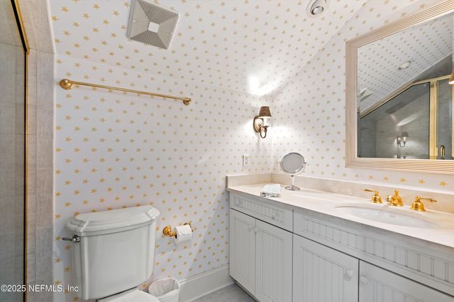 Bonus/Flex Bathroom 5 | Image 63