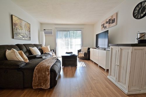 apt-208-151 Bittersweet Ln, Randolph, MA, 02368-3961 | Card Image