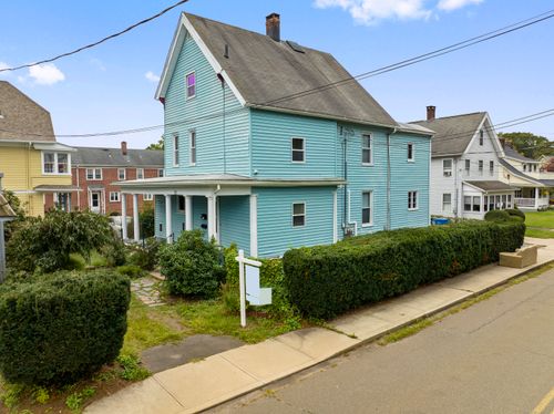 12 Augur St, Hamden, CT, 06517-3435 | Card Image