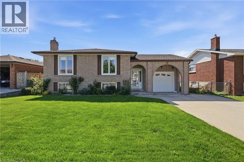 64 Eastbury Drive, Stoney Creek, ON, L8E2V4 | Card Image