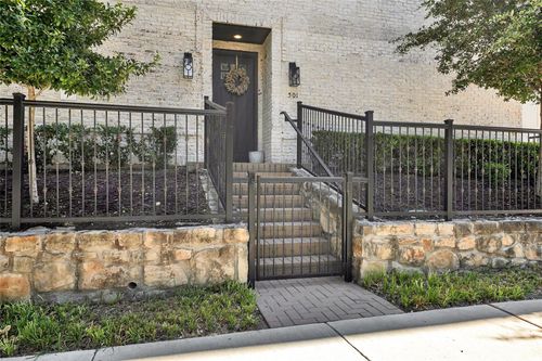 501-7333 Valley View Ln, Dallas, TX, 75240-5527 | Card Image