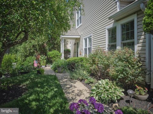3307 Freemans Ln, Holland, PA, 18966-5521 | Card Image