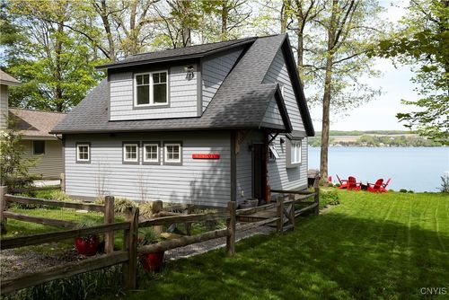 2330 Thornton Grv S, Skaneateles, NY, 13152-9611 | Card Image