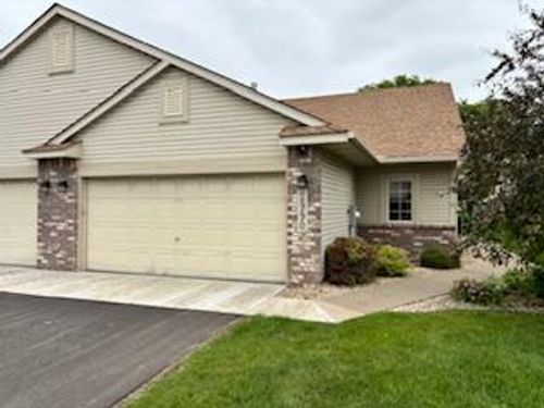 2990 David Cir, Little Canada, MN, 55117-4635 | Card Image