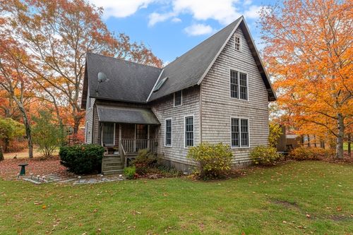 12 Wheelhouse Way, Oak Bluffs, MA, 02557-7322 | Card Image