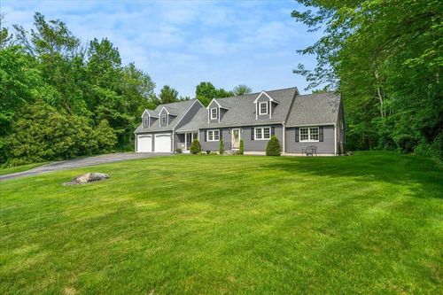 14 Nathaniel Dr, Hudson, NH, 03051-5075 | Card Image