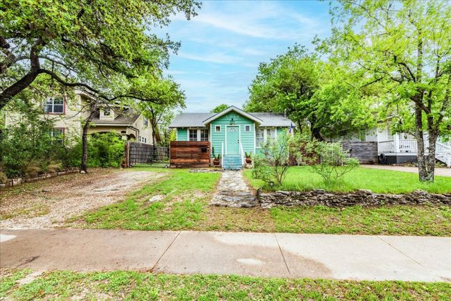 1713 S 5 Th St, House other with 2 bedrooms, 1 bathrooms and 2 parking in Austin TX | Image 33