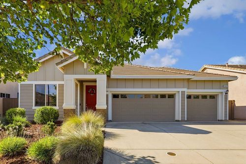 3032 Oak Trail Way, Roseville, CA, 95747-9622 | Card Image