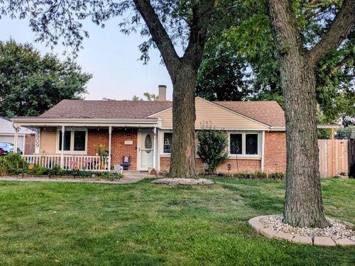 9909 Elm Circle Dr, Oak Lawn, IL, 60453-3968 | Card Image