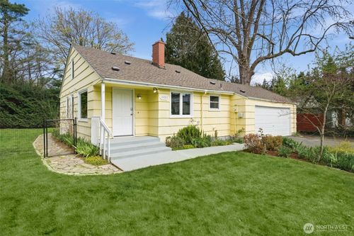 13323 20th Ave Ne, Seattle, WA, 98125-4123 | Card Image